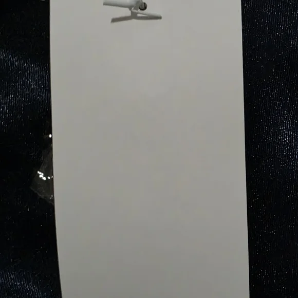 🎅🌲)) Dior Silver and Pink Keychain Or Bag Charm. NWOT - Picture 2 of 4